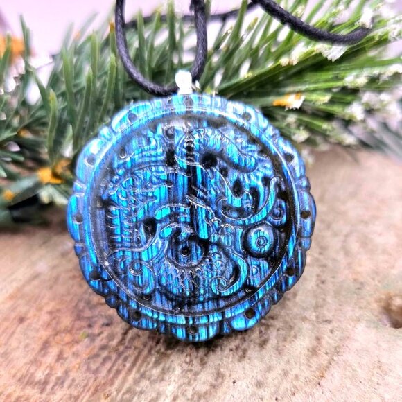 Nature Labradorite Carved Flashy Oriental Dragon Pendant Necklace - Picture 2 of 10